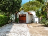 Villa Perla Driveway